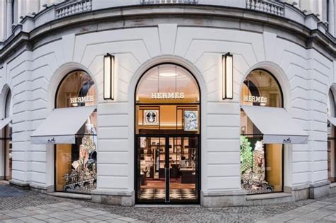 Warsaw: Hermès store opening 